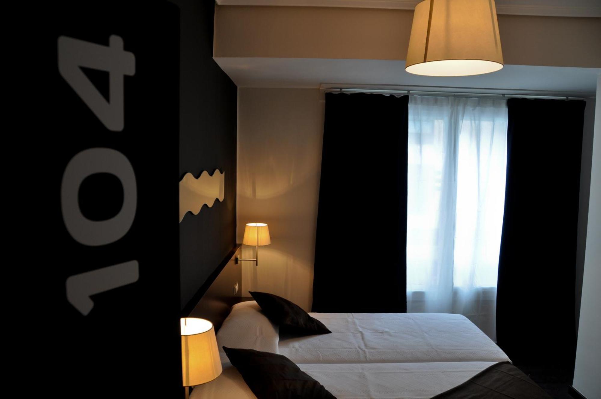 Hostal La Rotonda أورينس المظهر الخارجي الصورة