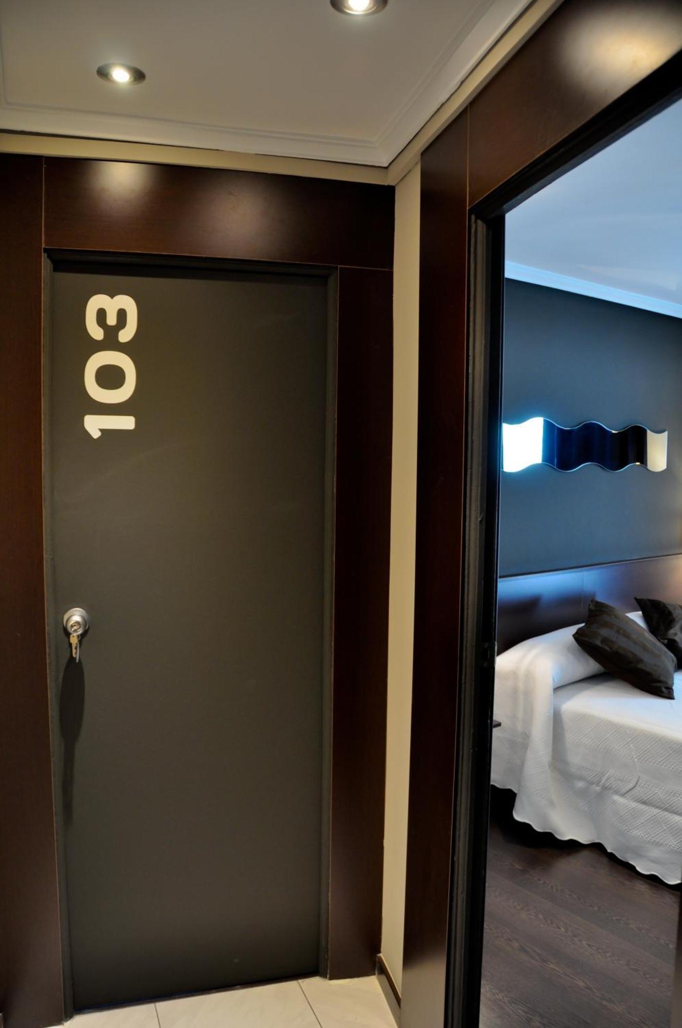 Hostal La Rotonda أورينس المظهر الخارجي الصورة