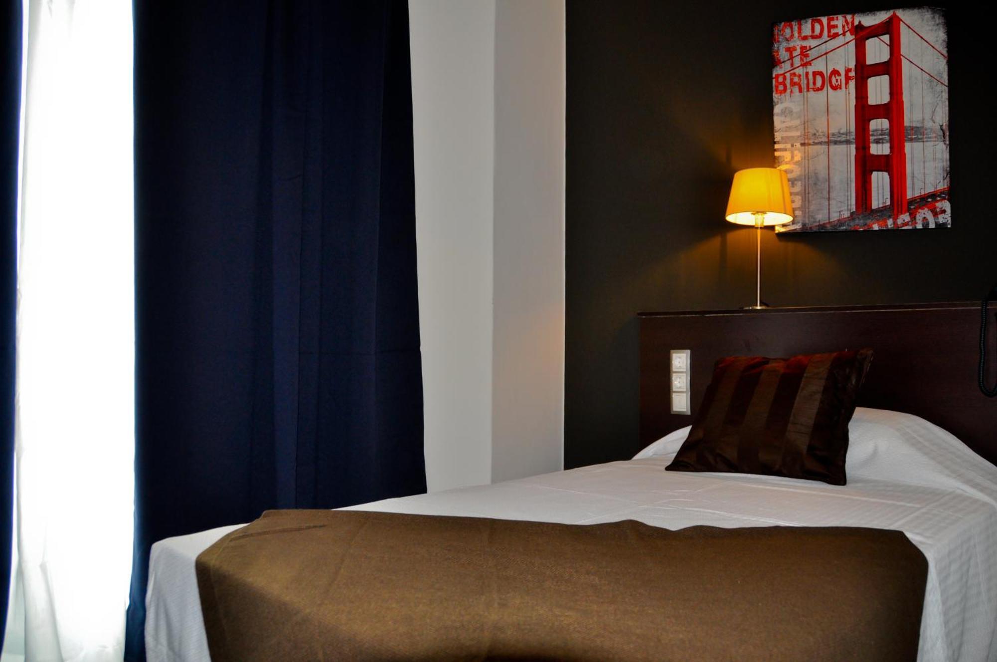 Hostal La Rotonda أورينس المظهر الخارجي الصورة